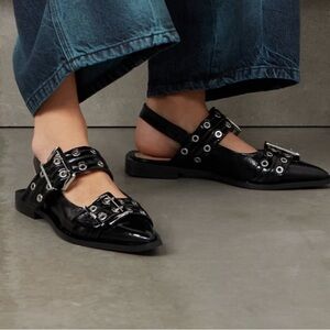 GANNI Feminine Buckle Ballerinas in Black Sz 39 in great condition